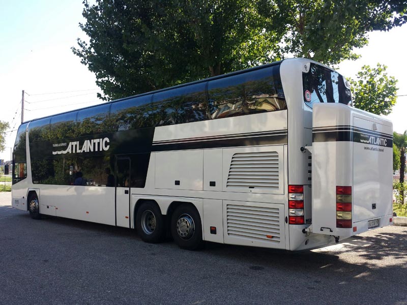 neoplan-autobus